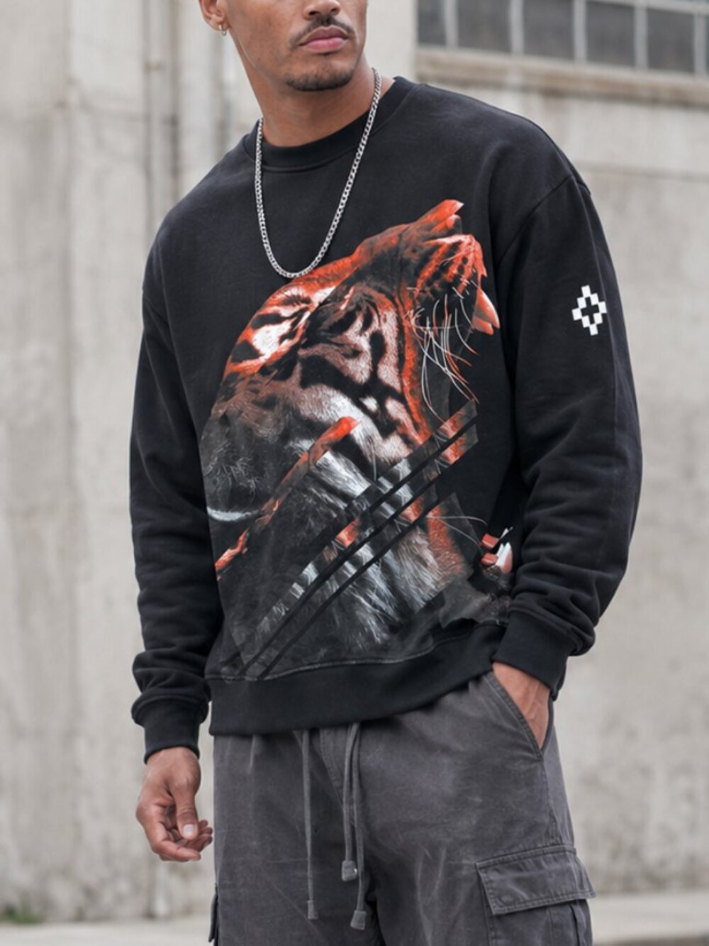 Marcelo Burlon County of Milan Quebradas Tiger Crewneck Sweatshirt